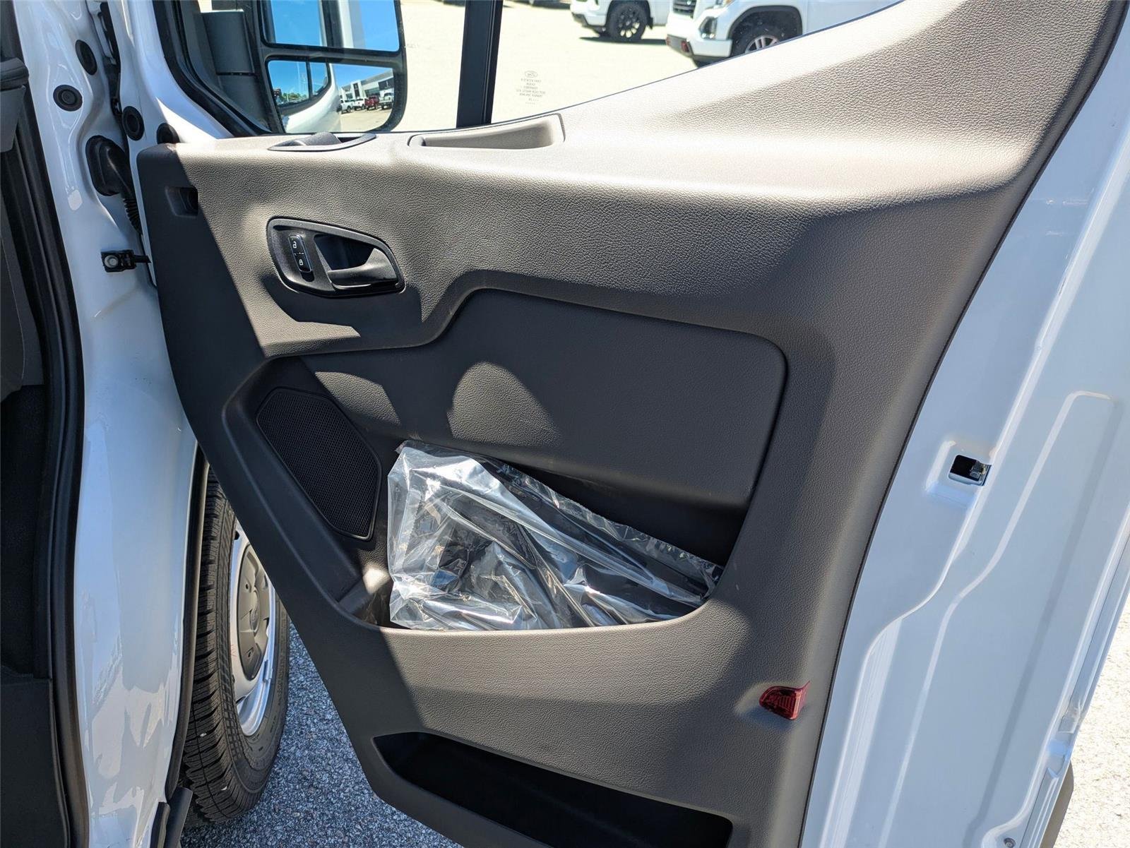 New 2026 Oxford White Ford Cargo Van image 24