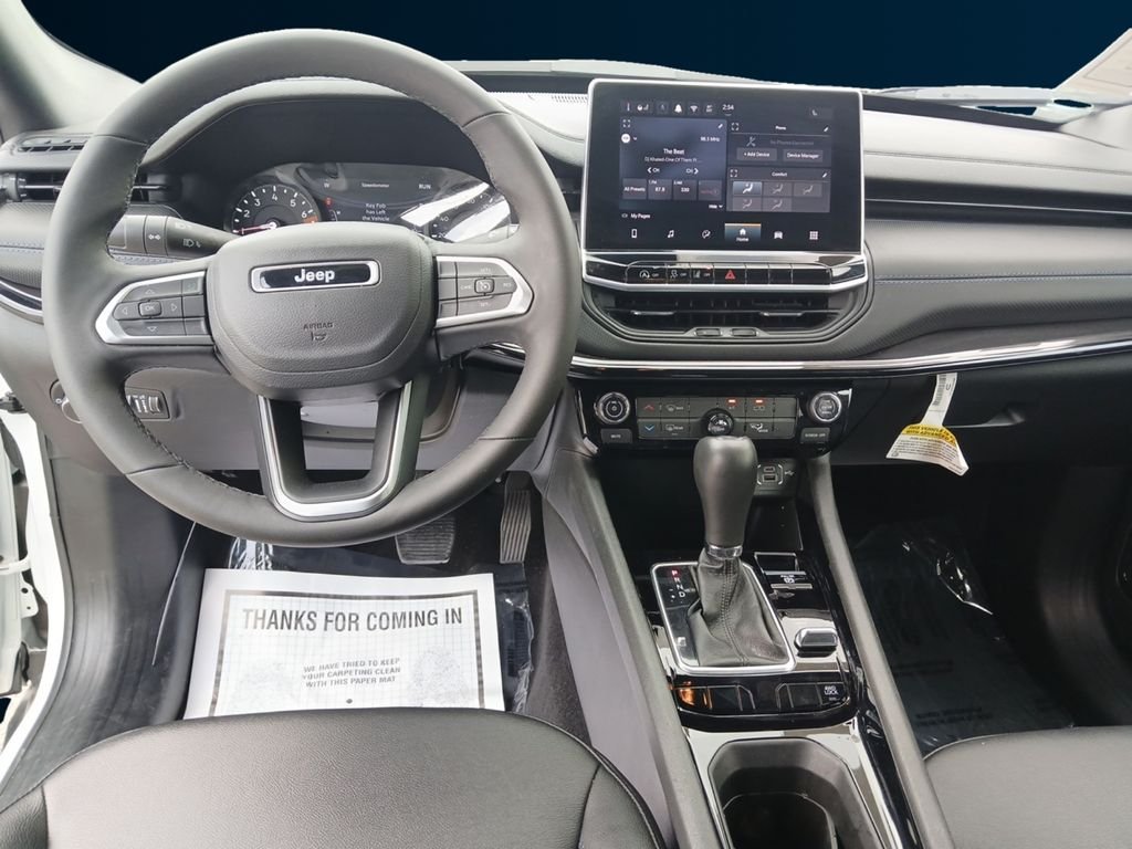 Used 2026 White Jeep Latitude image 12