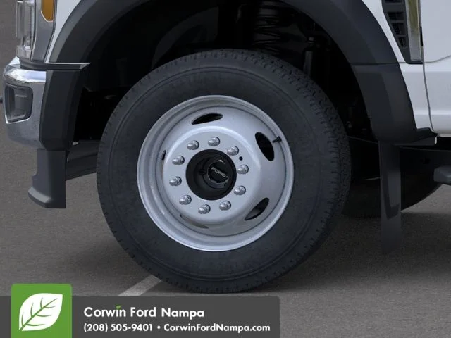 2025 Ford F-550 Super Duty Chassis Cab XL - Photo 19