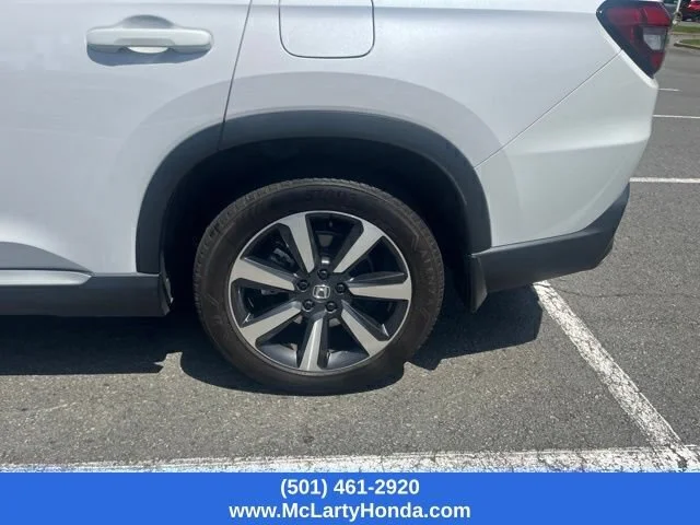 Certified Used 2024 Platinum White Pearl Honda Touring image 39