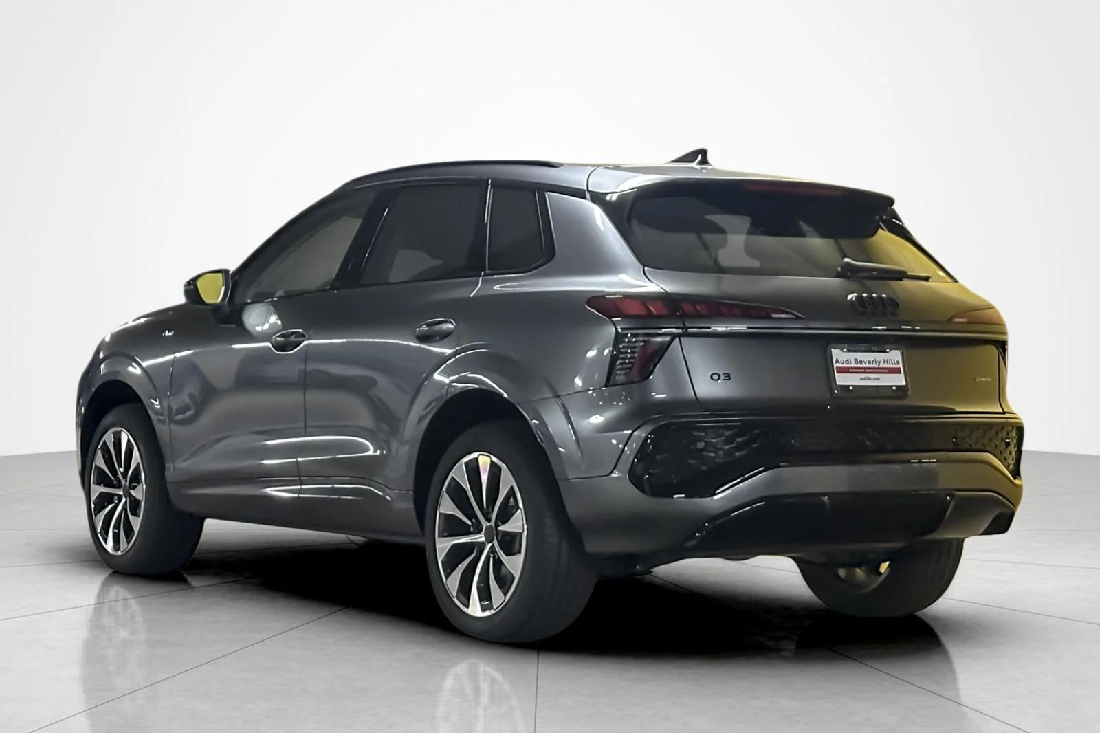 New 2026 Daytona Gray Pearl Effect Audi S line quattro image 4