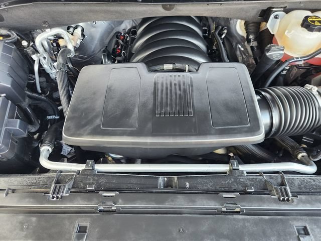 Used 2025 Summit White Chevrolet LS image 32