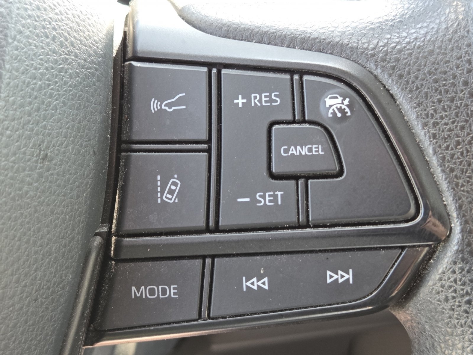 Used 2024 Gray Toyota Hybrid LE image 8