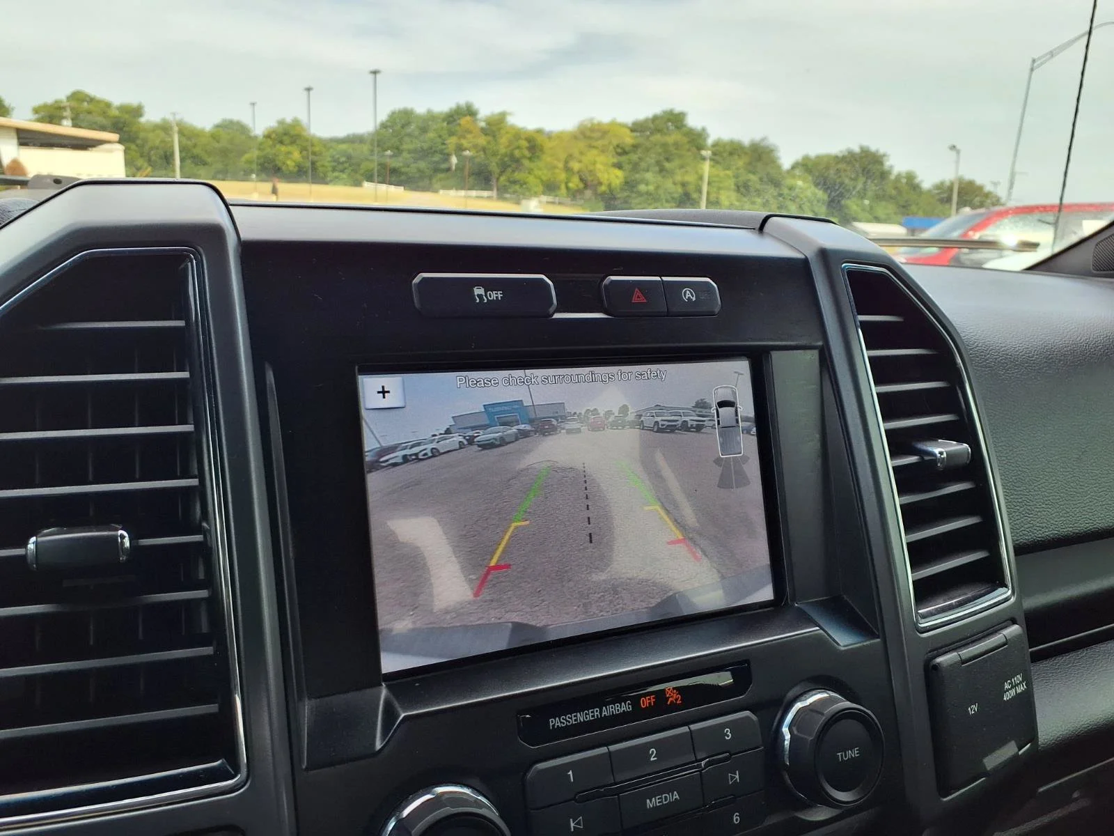 Used 2018 White Ford  image 5