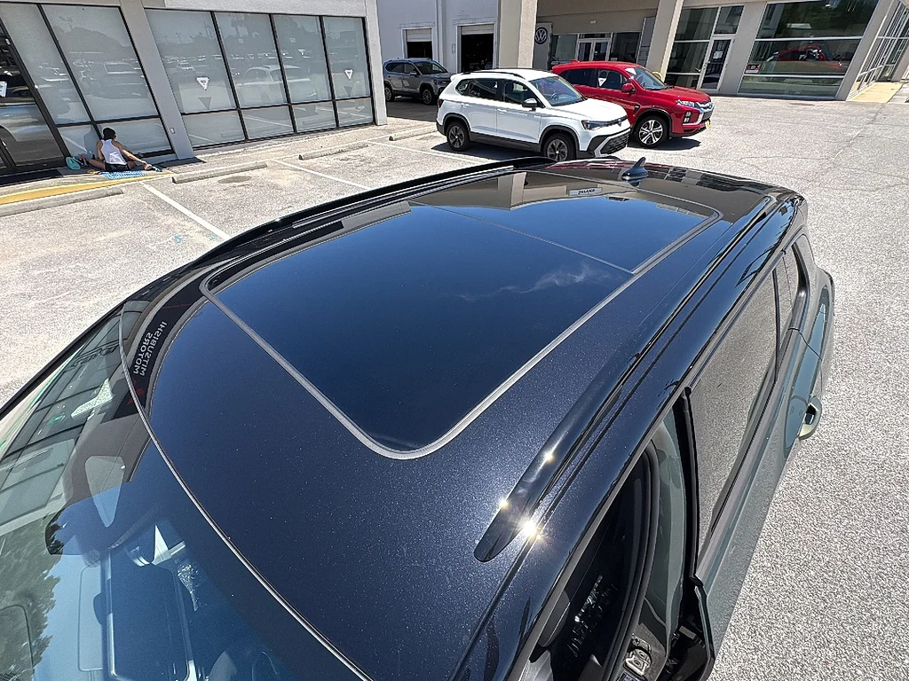New 2026 Avocado Green w/ Deep Black Roof Volkswagen SE R-Line Black FWD image 13