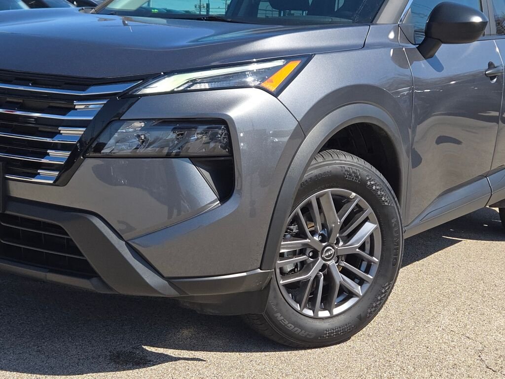 Certified Used 2025 Gray Nissan S image 3