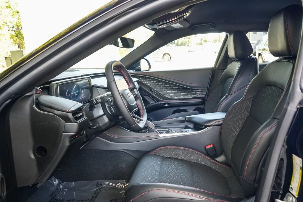 New 2026 Diamond Black Crystal Pearlcoat Dodge R/T image 18