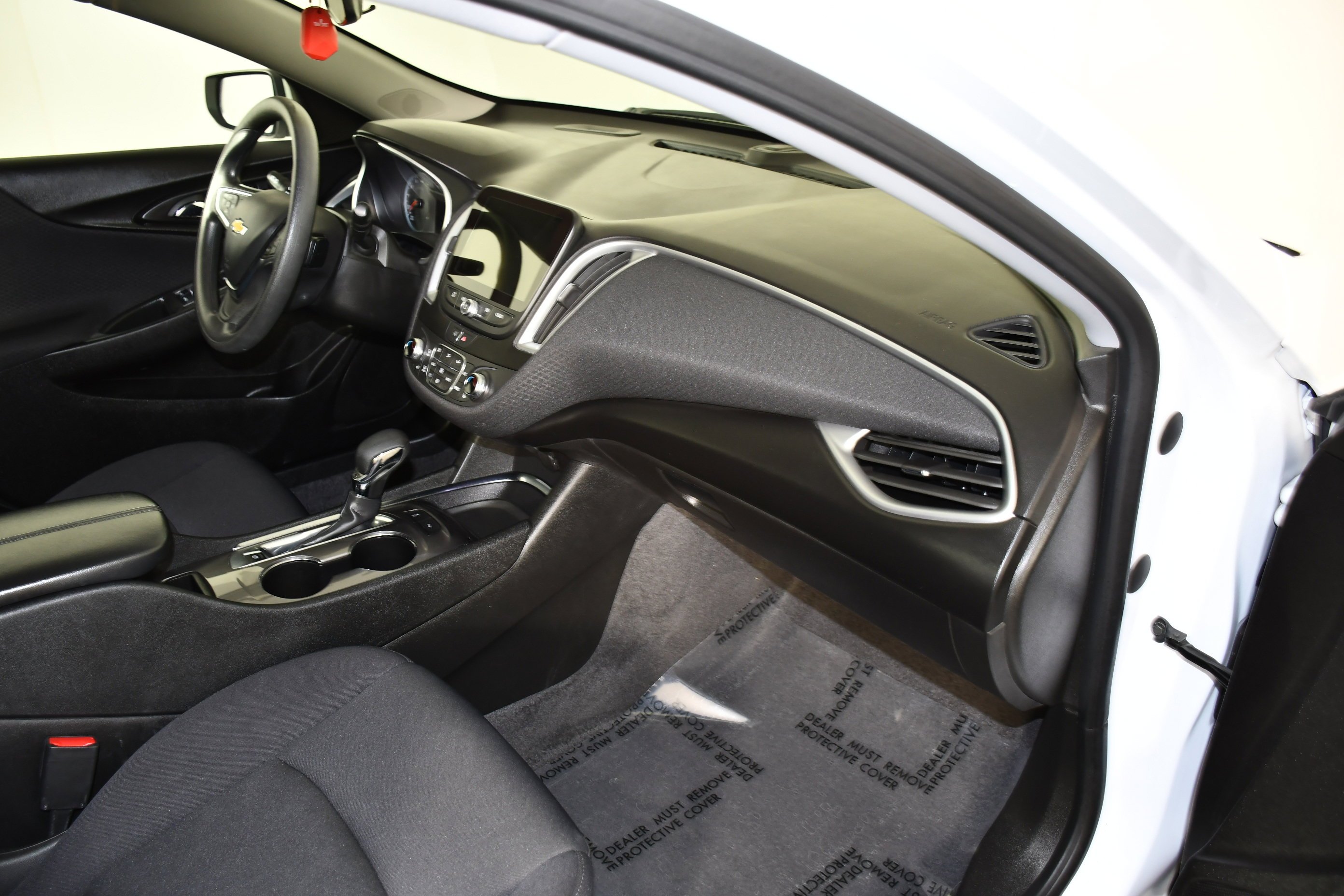 Used 2024 Summit White Chevrolet LT image 42