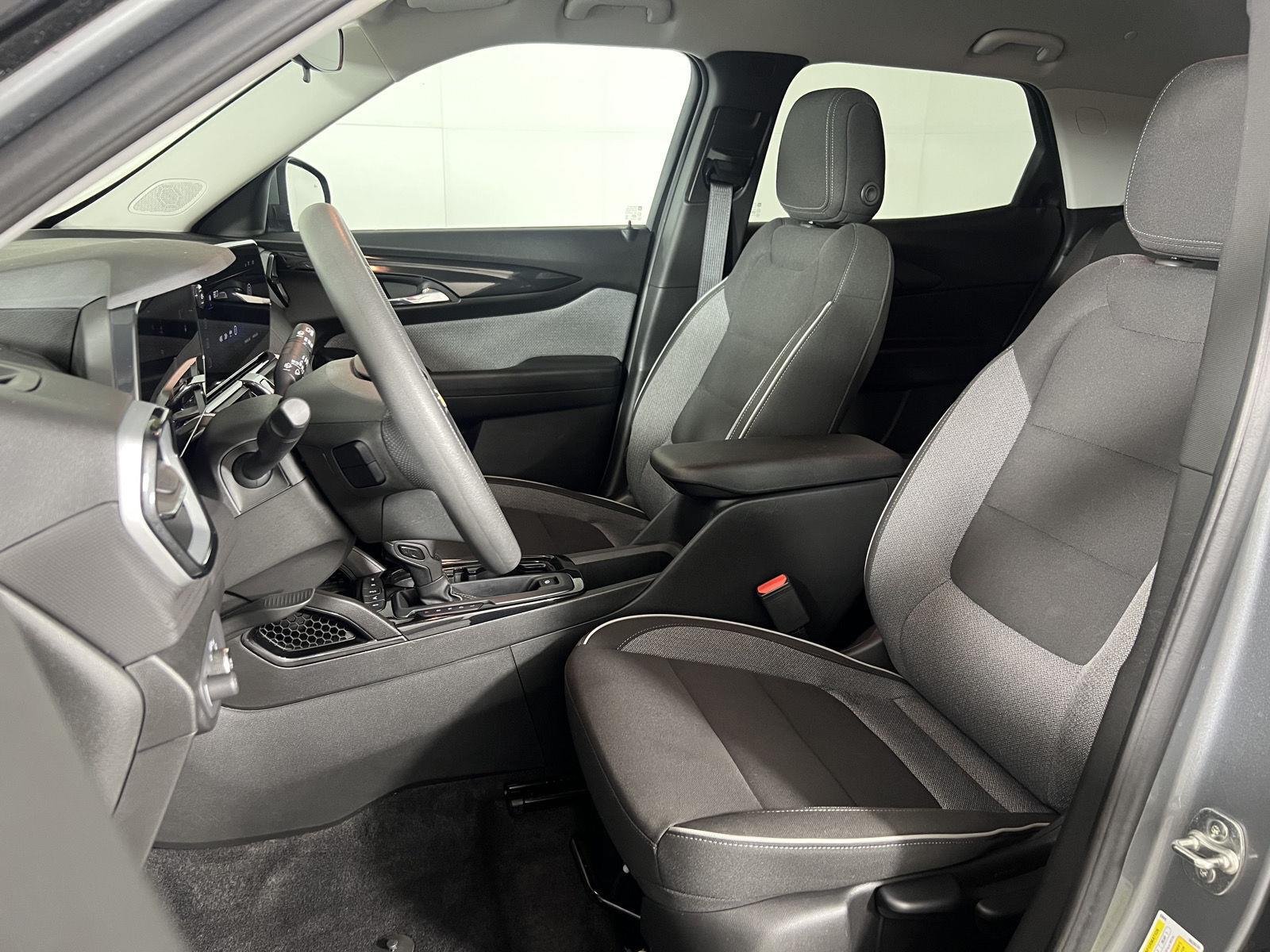Used 2024 Sterling Gray Metallic Chevrolet LT image 32