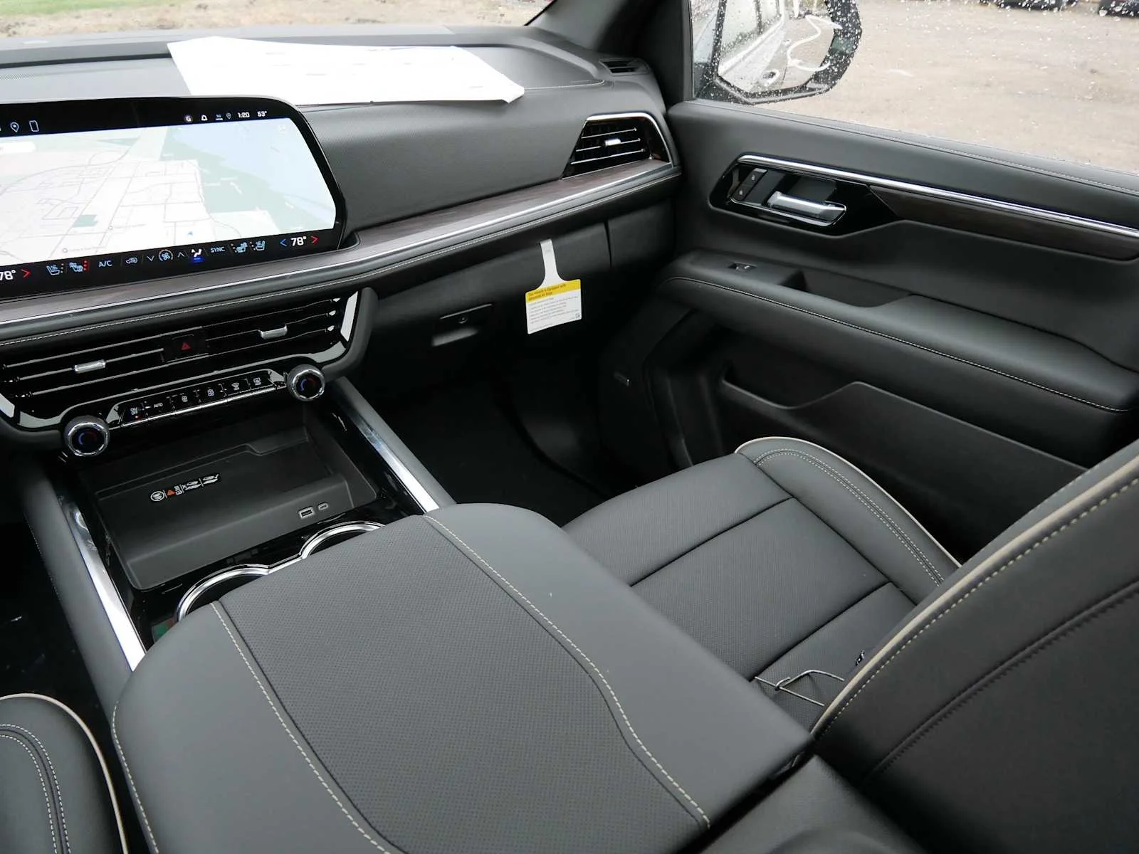 2026 Chevrolet Tahoe Premier - Photo 15