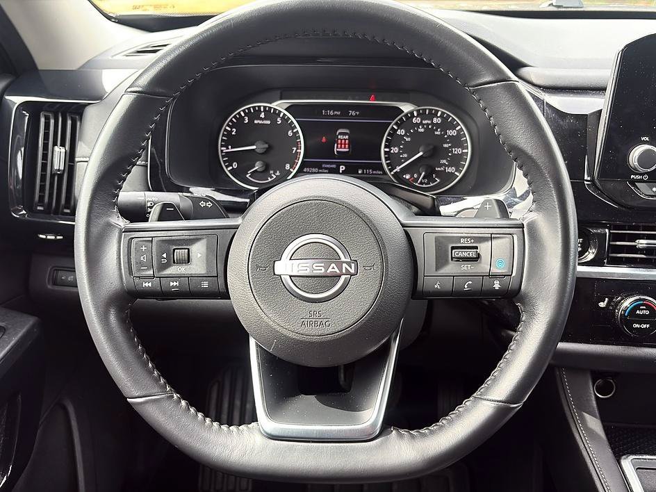Used 2025 Super Black Nissan SV image 30