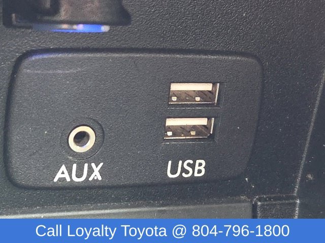 Used 2015 Silver Subaru 2.5i Premium image 28