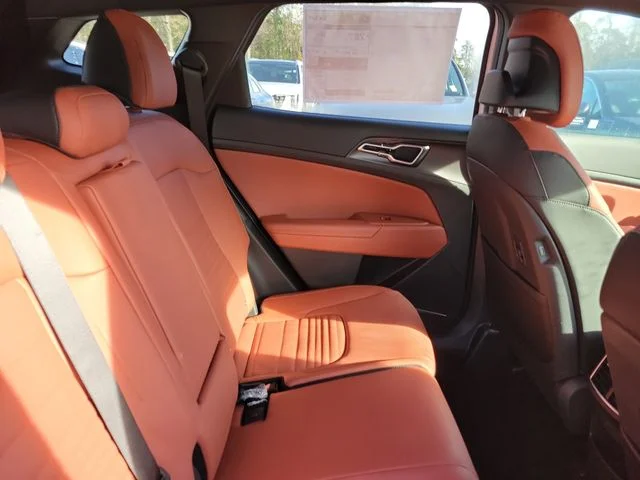 New 2026 Glacial White Pearl Kia SX Prestige image 31
