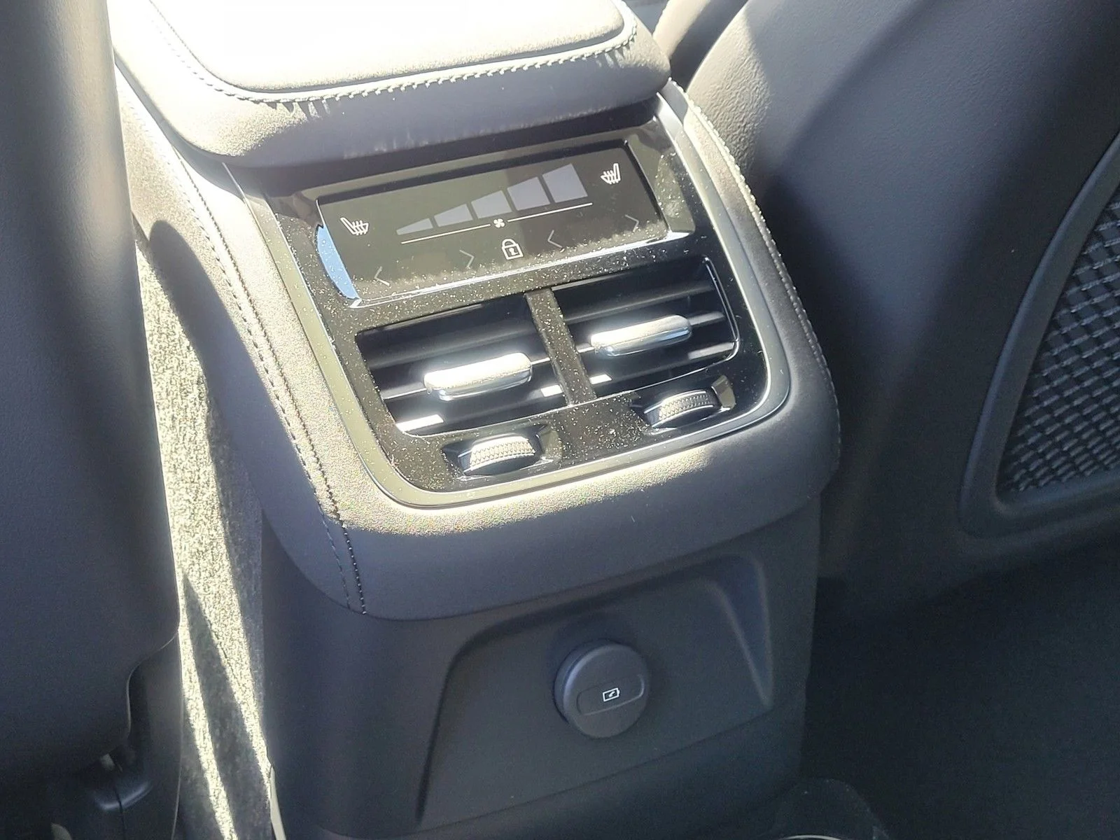 New 2026 Blue Volvo T8 Ultra image 14