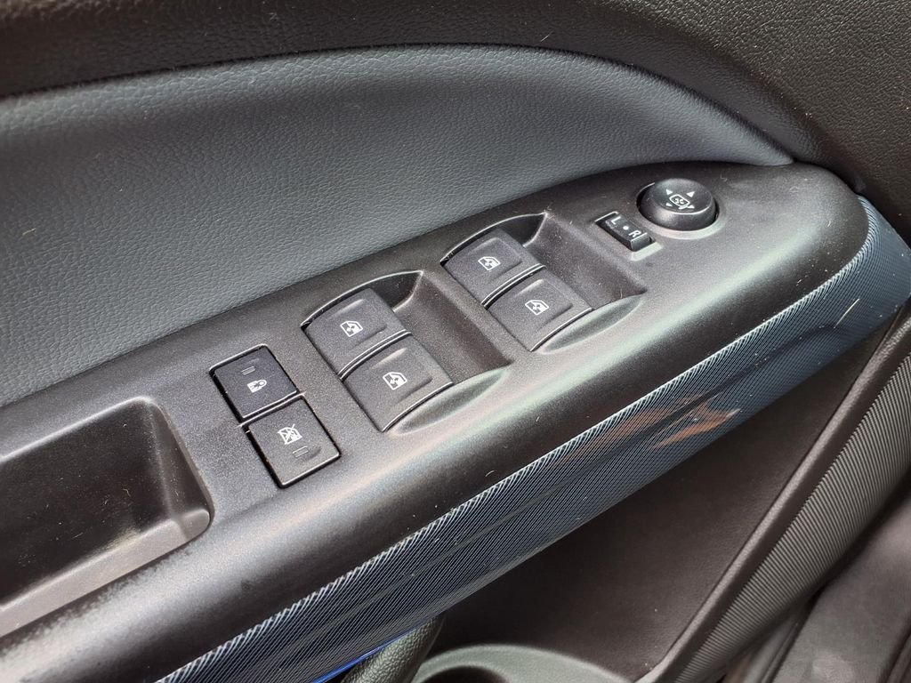 Used 2017 Laser Blue Metallic Chevrolet Z71 image 13