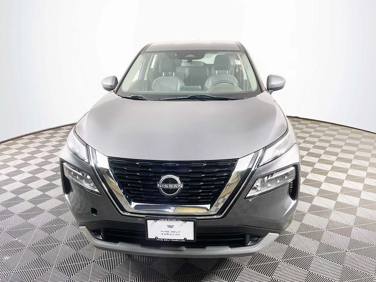 Used 2023 Gun Metallic Nissan SV image 2