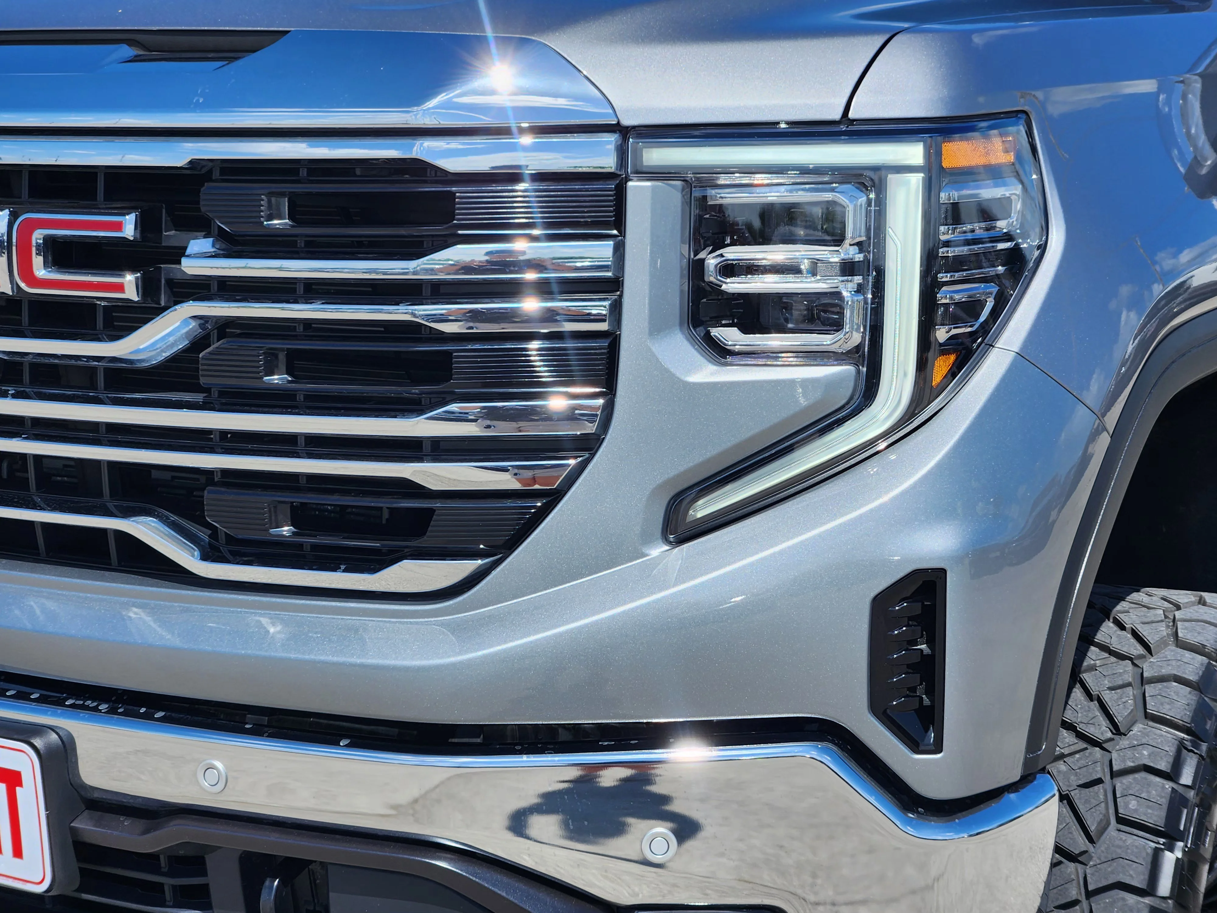 Used 2026 Sterling Metallic GMC SLT image 8