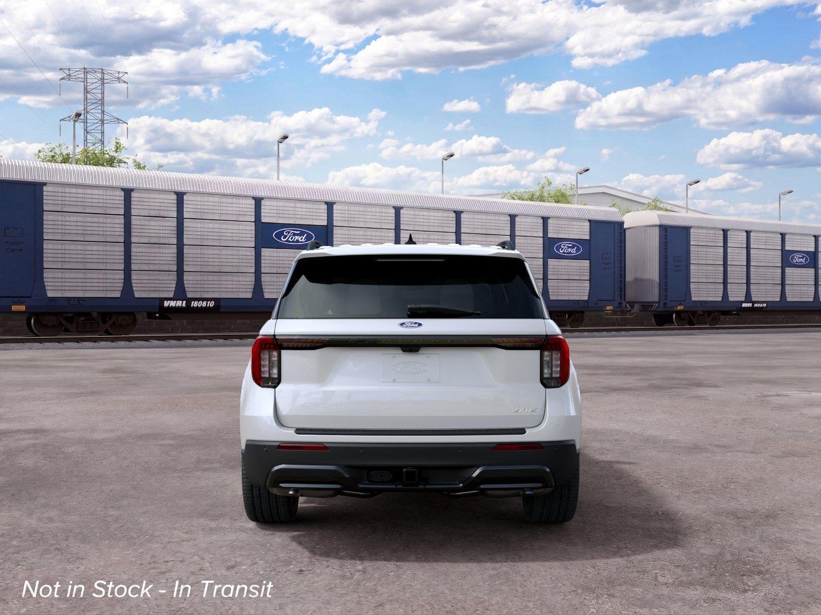 New 2027 Star White Metallic Tri-Coat Ford ST-Line image 7