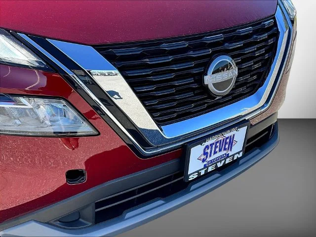 Used 2023 Red Nissan SV image 38