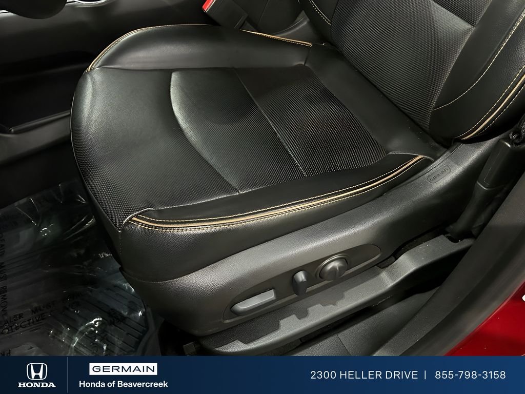 Used 2023 Volcanic Red Tintcoat GMC AT4 image 14