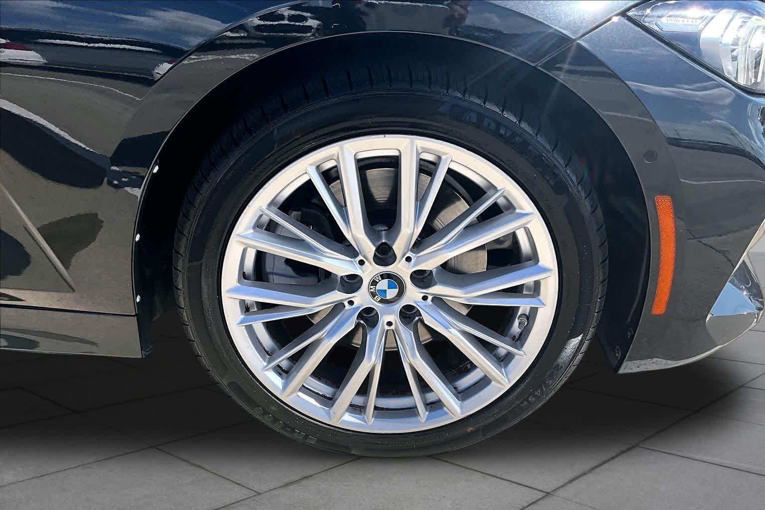 Used 2023 Black Sapphire Metallic BMW 330i image 10