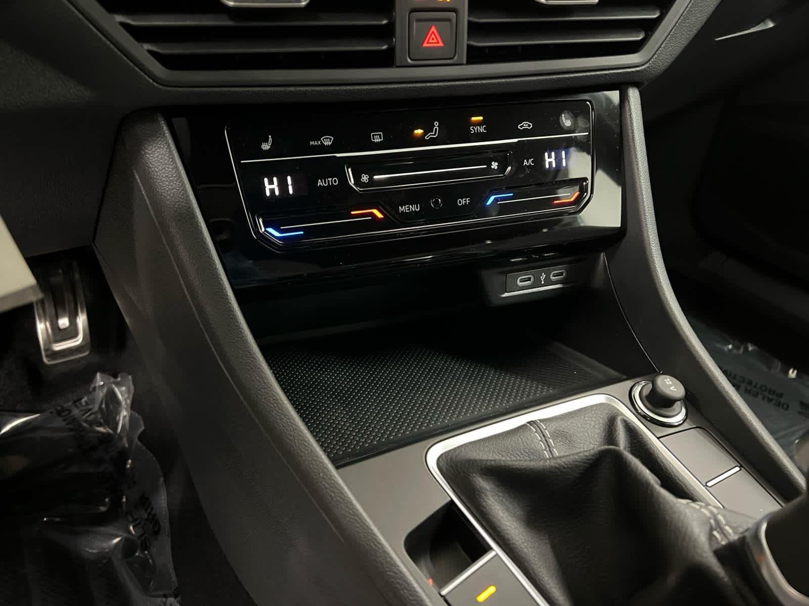 2026 Volkswagen Jetta Sport - Photo 16
