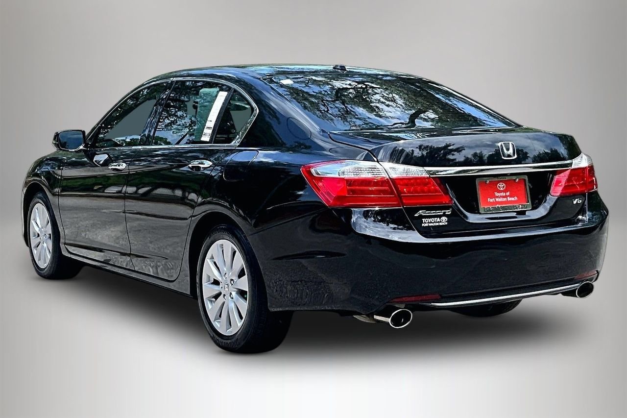 Used 2014  Honda EX-L image 4