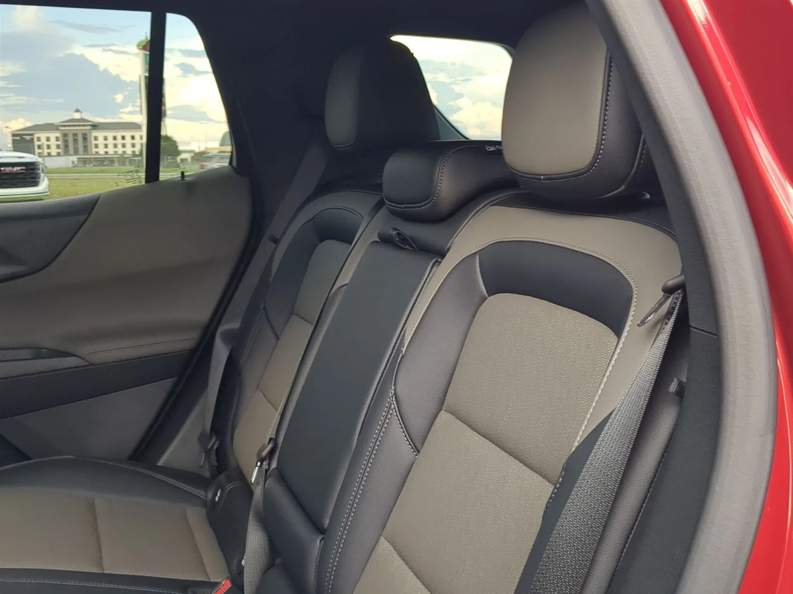 2026 Chevrolet Equinox LT - Photo 49