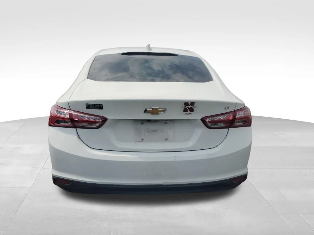 Used 2019 White Chevrolet LT image 4