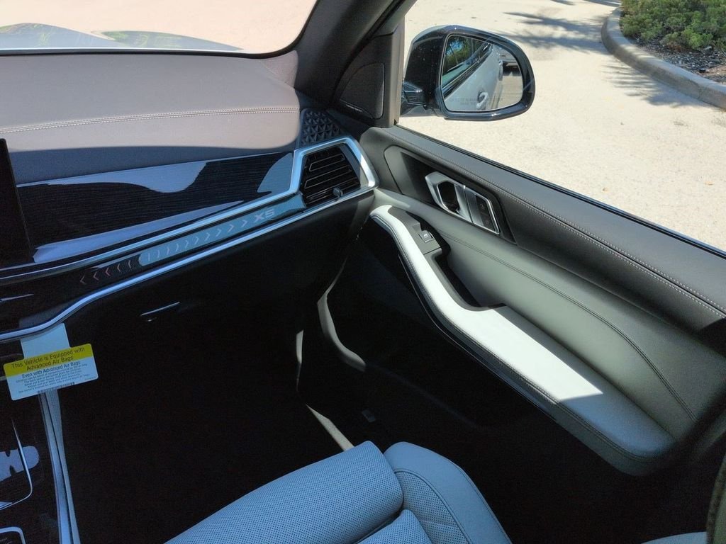 New 2026 Gray Metallic BMW xDrive40i image 17