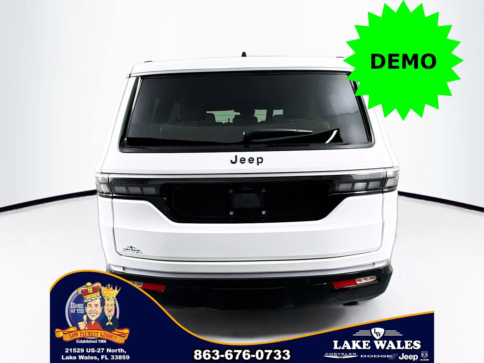 New 2026 Bright White Clear-Coat Exterior Paint Jeep Grand Wagoneer image 5