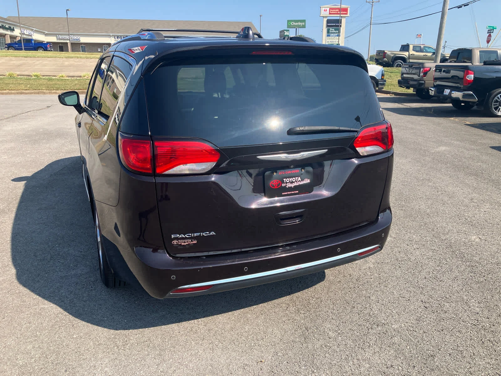 Used 2017 Dark Cordovan Pearlcoat Chrysler Touring-L Plus image 6