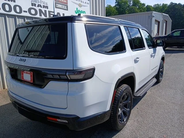New 2026 Bright White Clear-Coat Exterior Paint Jeep Upland image 3