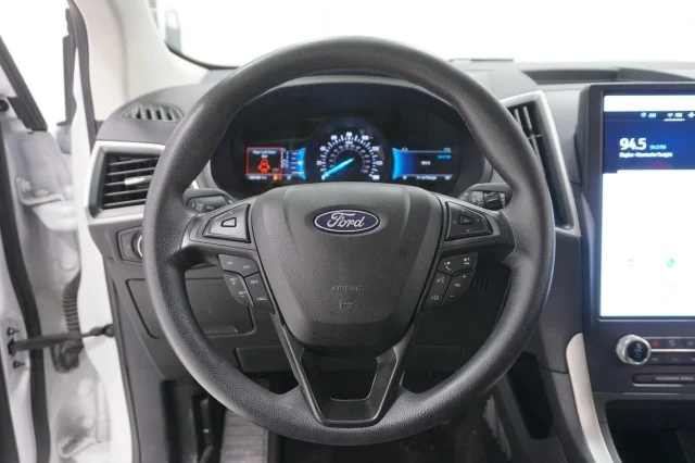 Used 2023 WHITE Ford SE image 23