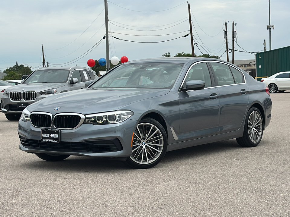 2020 BMW 5 Series 540i xDrive Sedan's photo