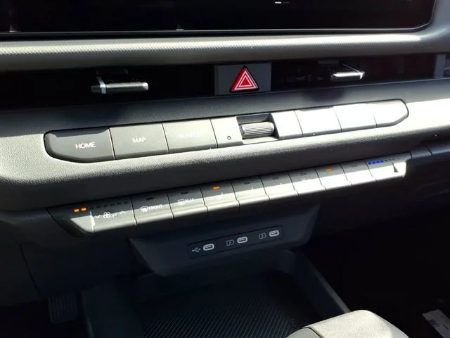 New 2027 White Kia LX image 14