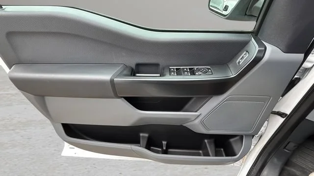 Used 2023 White Ford XL image 19