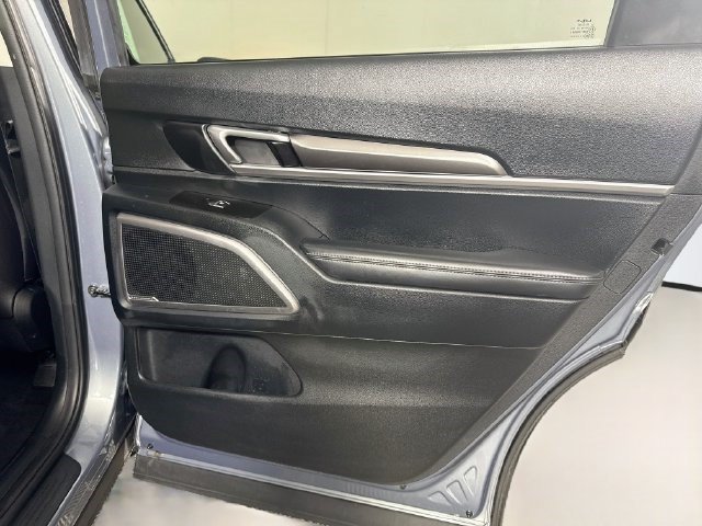 Used 2024 Everlasting Silver Kia S image 24