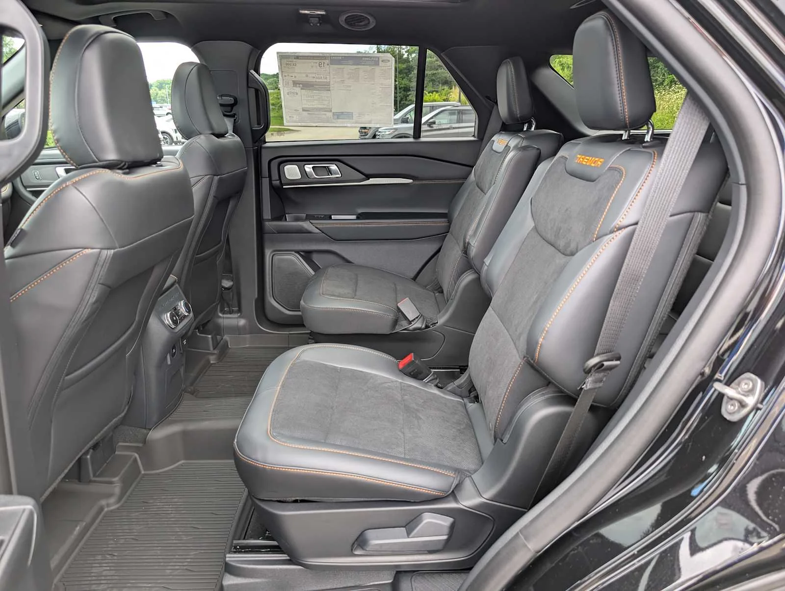 New 2026 Agate Black Metallic Ford Tremor® image 18