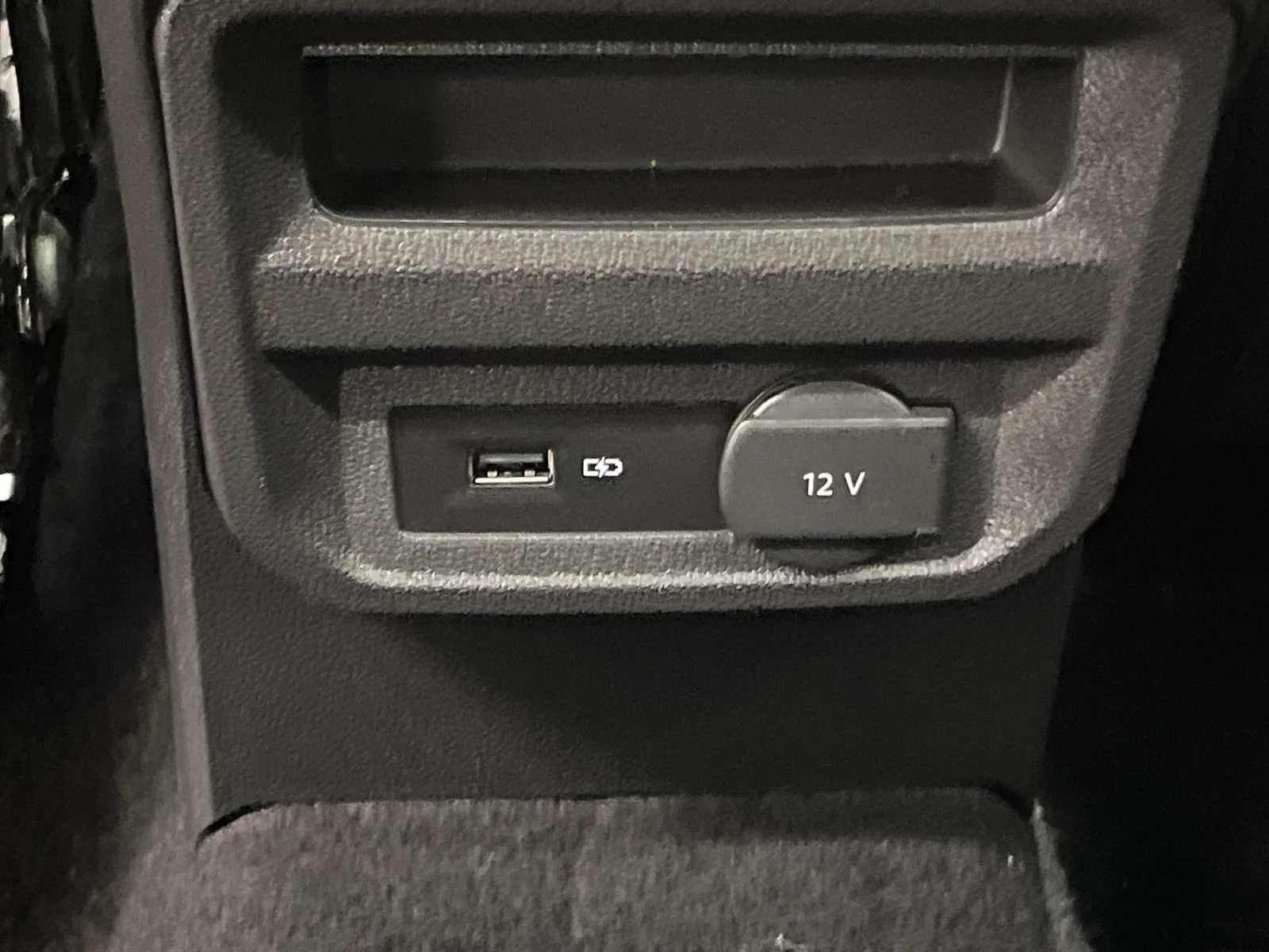 2019 Volkswagen Tiguan SE - Photo 16