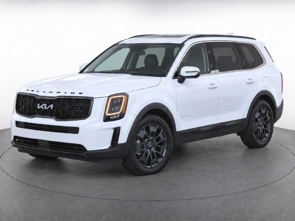 Used 2022 White Kia EX image 2