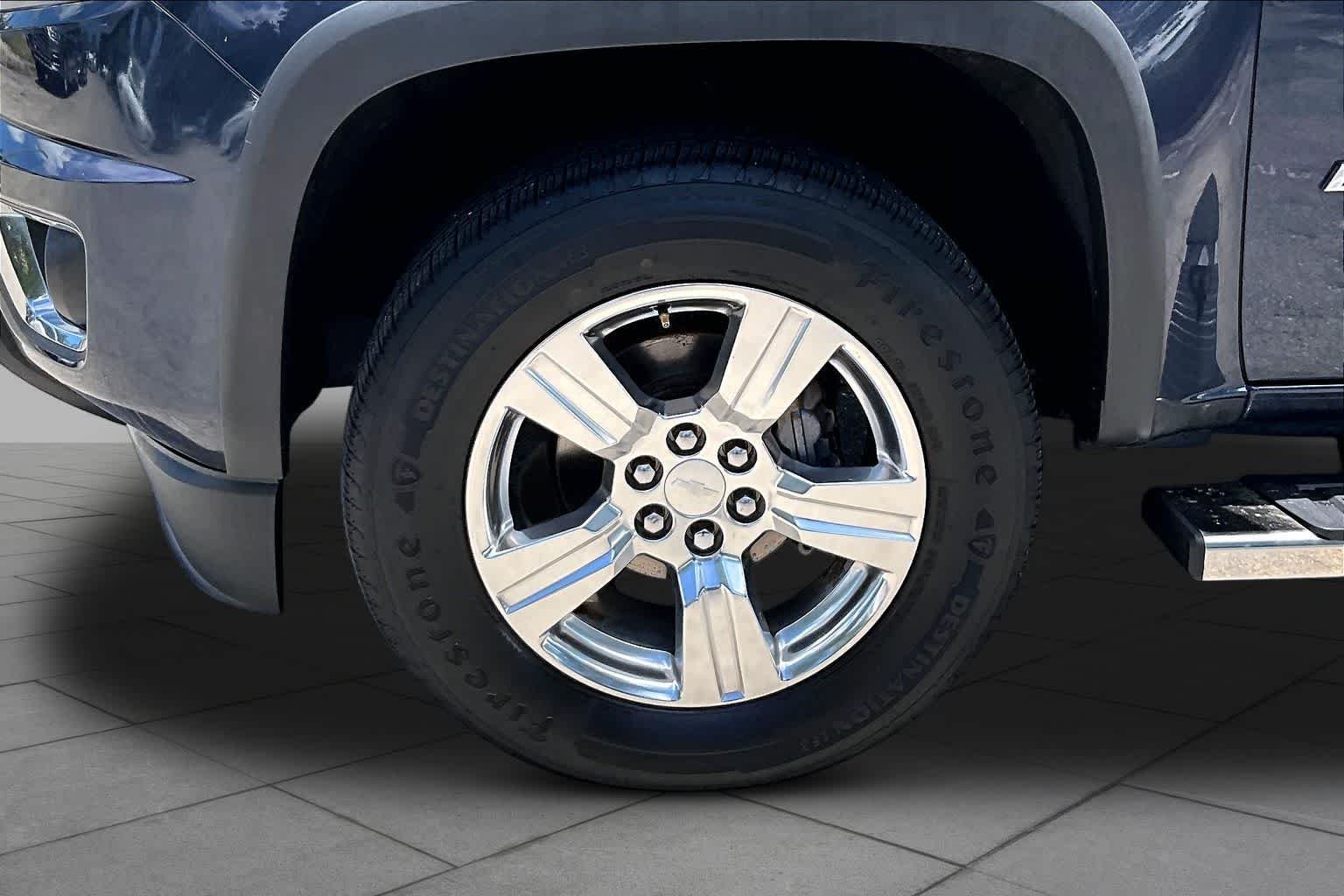 Used 2018 Centennial Blue Metallic Chevrolet 4WD Z71 image 11