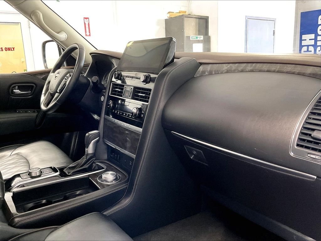 Used 2023 Gray Nissan Platinum image 14