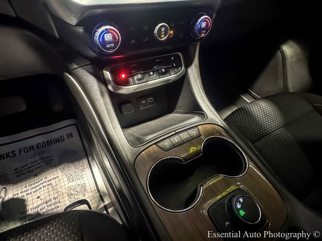 2023 GMC ACADIA - Image 22