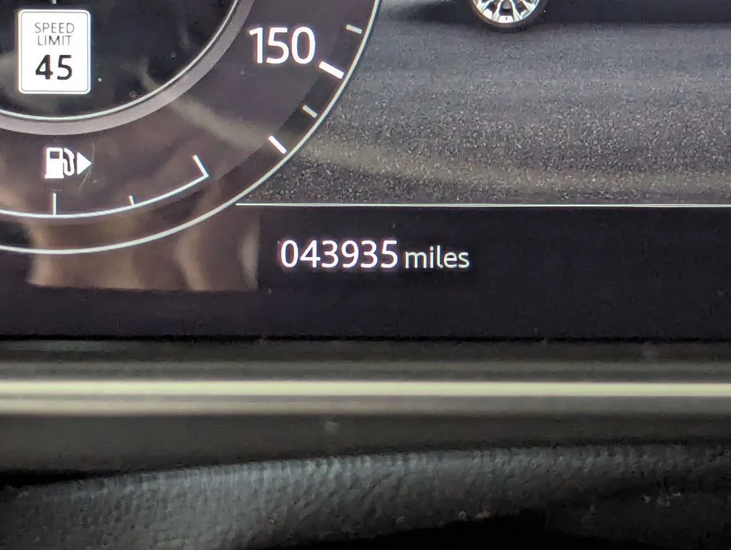 Used 2022 Black Land Rover HSE Silver Edition image 41