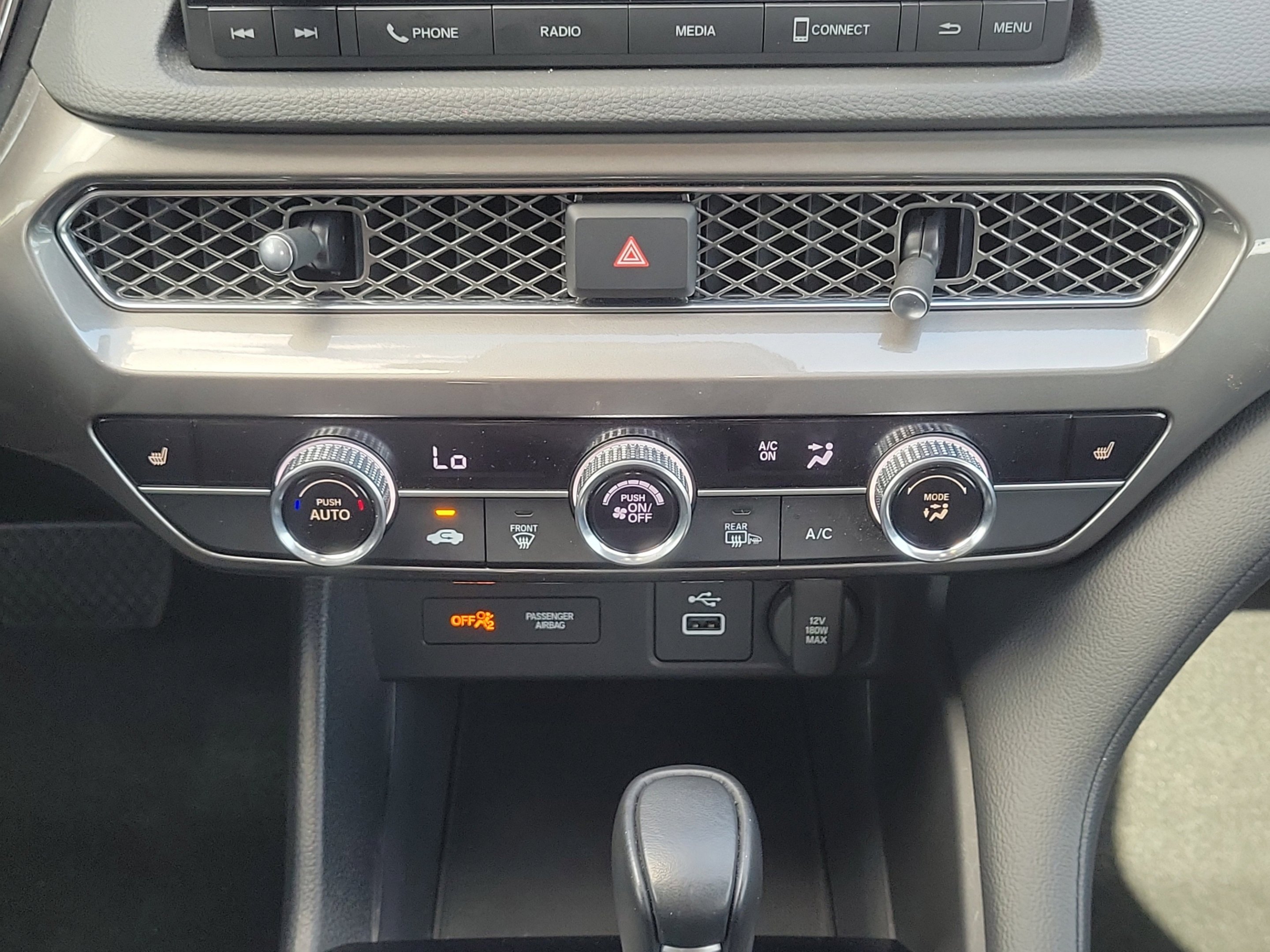 Used 2024 White Acura  image 16