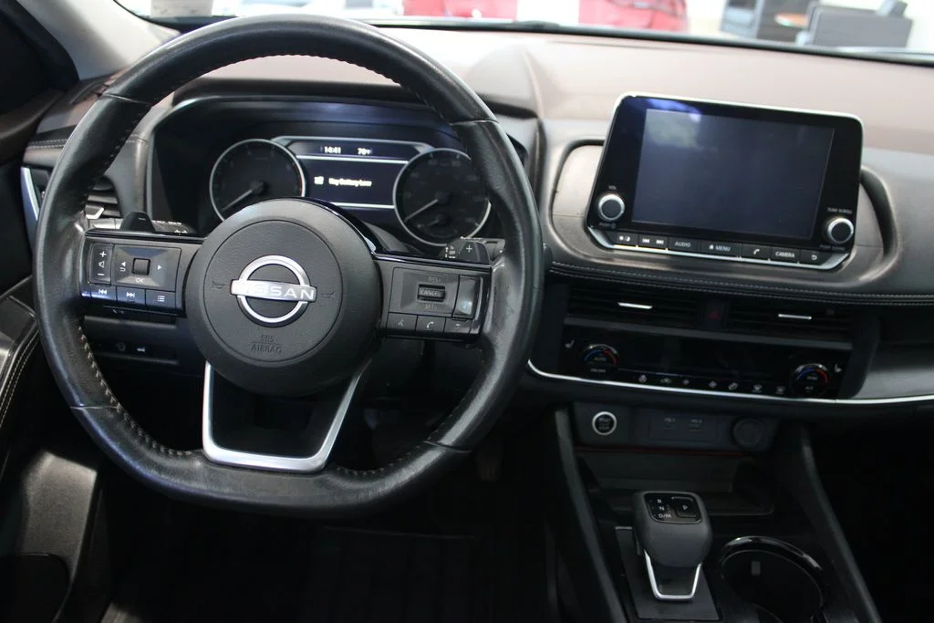 Used 2023 Black Nissan SV image 6