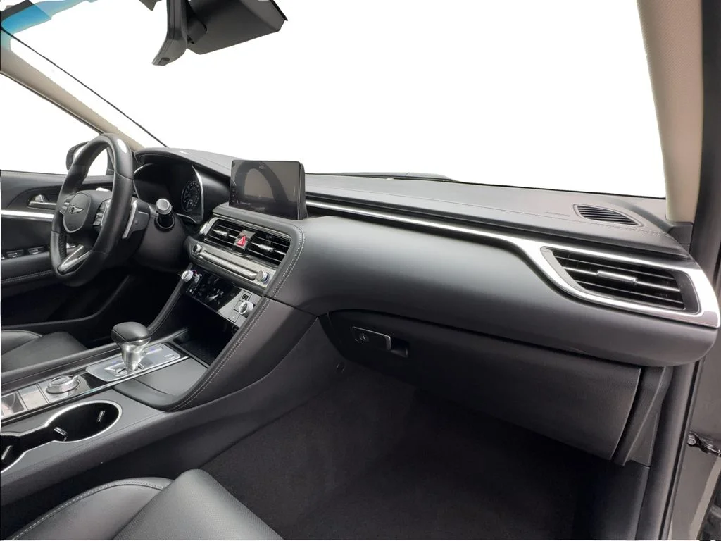 Used 2025 Gray Genesis 2.5T image 32