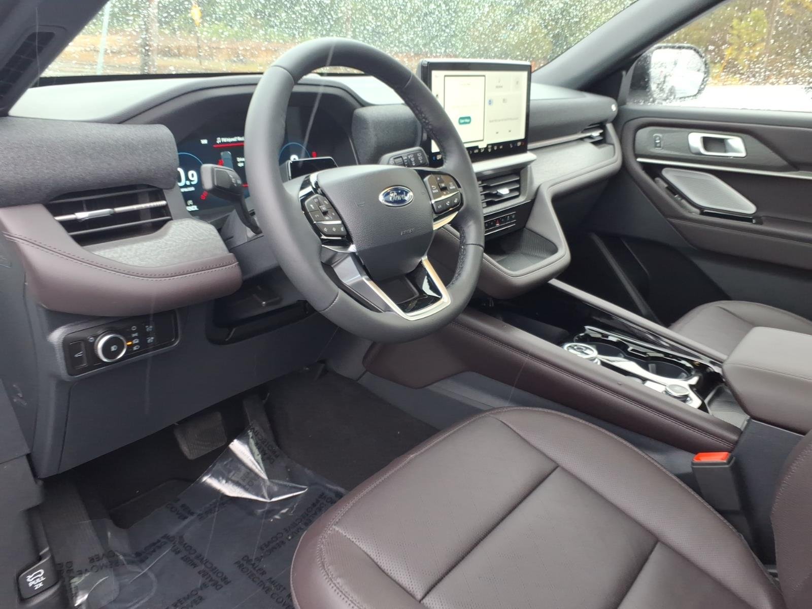 New 2026 Star White Metallic Tri-Coat Ford Platinum™ image 19