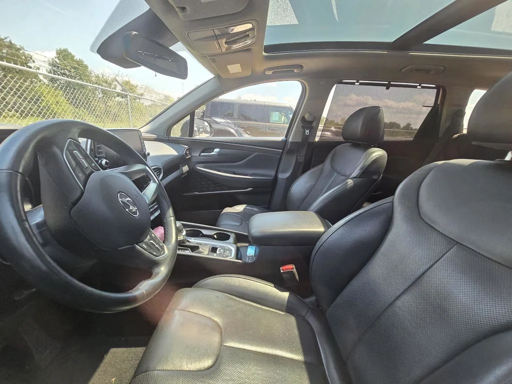 Used 2020 Rainforest Hyundai Limited image 12